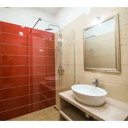 Idro Directly At The Apartman *