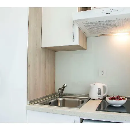 Idro Directly At The Apartman Split