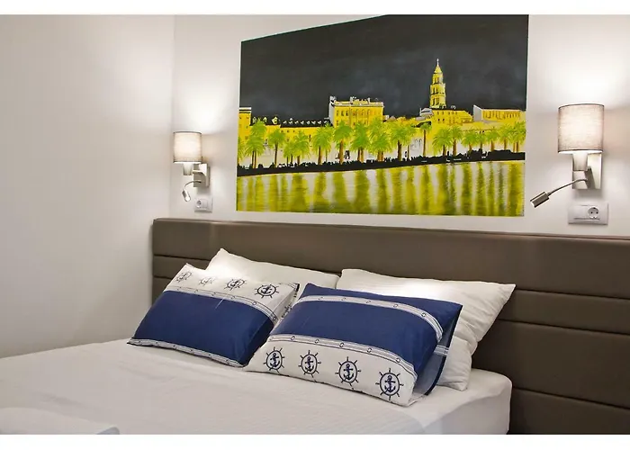 Apartament Idro Directly At The *