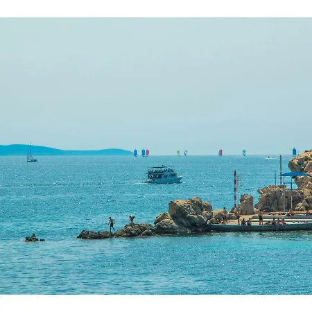 Idro Directly At The *