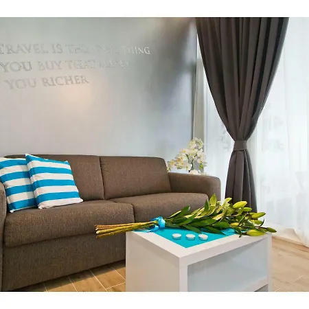 Idro Directly At The Appartamento Spalato